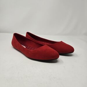 Kelly and Katie Almond Toe Red Pirassa Suede Flats Women Sz 9.5 Slip On Work